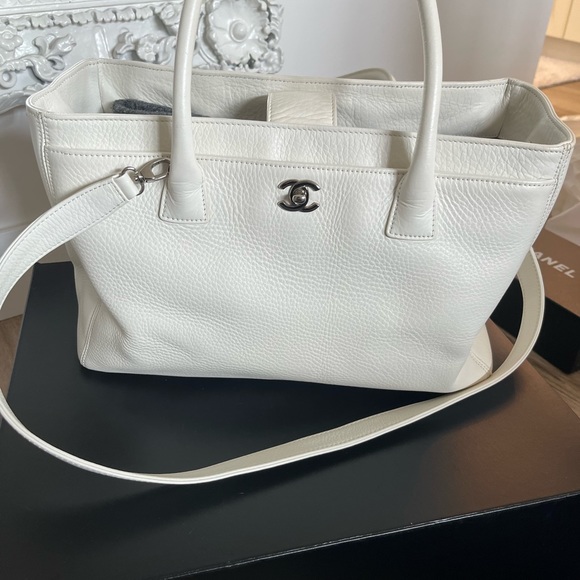 Gorgeous Cerf chanel bag never used - Picture 3 of 13